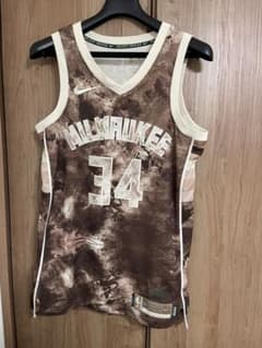 ヤニスアデトクンボミルウォーキーバックス 2022/23 セレクトシリーズ m74541874429_1.jpg?1735809299