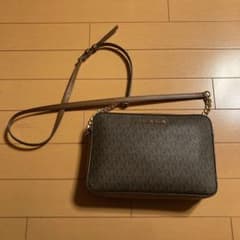 MICHAEL KORS ブラウン ショルダーバッグのサムネイル