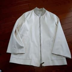春に！初秋に！☆TRUSSARDI ☆オフホワイト ブルゾン | Mercari