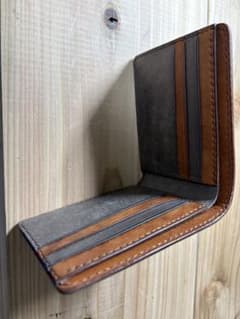 ともやさん専用 二つ折り財布のサムネイル