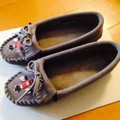 ミネトンカ グレー サンダーバードのサムネイル