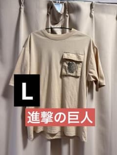 UNIVERSAL STUDIOS 進撃の巨人 Tシャツ Lのサムネイル