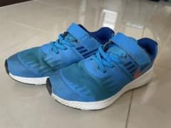 NIKEスニーカー、アシックスサッカーシューズ20cmのサムネイル