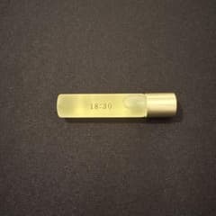 新品未使用　uka nail oil 18:30 ネイルオイルのサムネイル