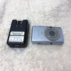Canon IXY シルバー コンパクトデジタルカメラのサムネイル