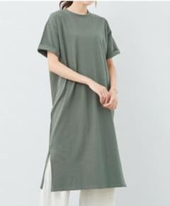 スリットロングTシャツ《新品未使用》のサムネイル