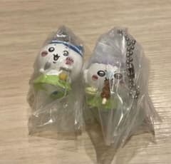 ちいかわ たべものいっぱいマスコット ハチワレ モモンガ 2個セットのサムネイル
