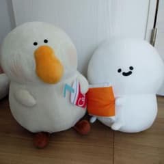 문구와 함께 오리와 봉제인형 2점 세트