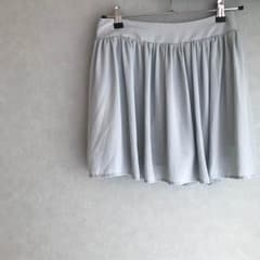 スカートのサムネイル
