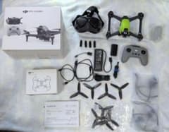 (美品) DJI FPV COMBO ドローン セット　カバン付きのサムネイル