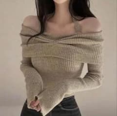 オフショルダー リブニット 長袖 ベージュのサムネイル