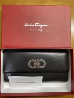 サルバトーレフェラガモ　財布 ※最終値下げのサムネイル