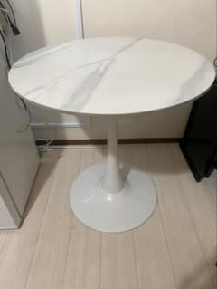 ✨大理石調 カフェテーブルのサムネイル
