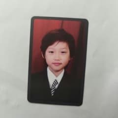 フィリックス  straykids  トレカ  幼少期のサムネイル