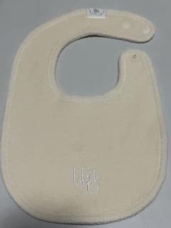 【新品・未使用】would.U スタイ　ビブ　 Creamのサムネイル