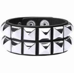 supreme Studded Leather Bracelet メルカリ最安値 supreme Studded Leather Bracelet メルカリ最安値 - メルカリ