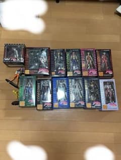 ジョジョの奇妙な冒険 フィギュア 11体セット　荒木飛呂彦　まとめ売り ジョジョの奇妙な冒険 フィギュア 11体セット 荒木飛呂彦 まとめ