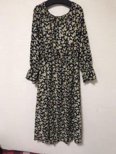 花柄ロングワンピース 花柄ワンピースのサムネイル