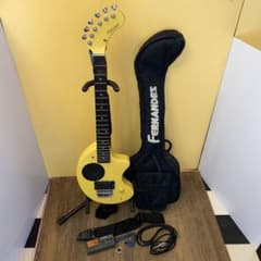 FERNANDES アンプ内蔵エレキギター イエロー専用ケース、スタンド諸々