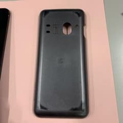 携帯電話本体（ガラケー）のサムネイル