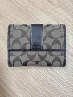 coach 財布のサムネイル