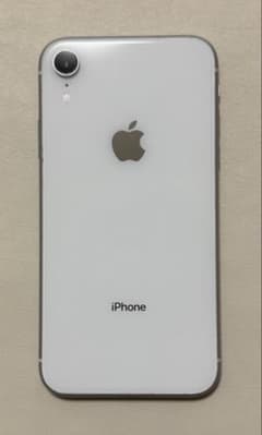 iPhoneXR ホワイト 64GB バッテリー最大容量80% - メルカリ