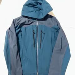 THE NORTH FACE マウンテンパーカーのサムネイル