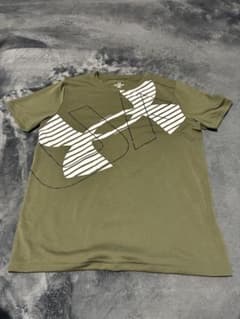 Under Armour トレーニングTシャツ オリーブ　キッズ160のサムネイル