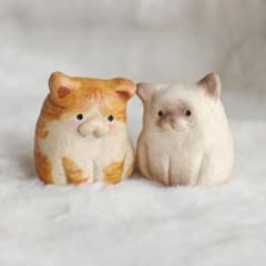 猫の置物 2個セット 陶器風 インテリアのサムネイル