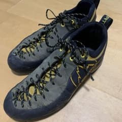 LA SPORTIVA (スポルティバ)アプローチシューズ 27.5cmのサムネイル