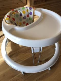 歩行器のサムネイル