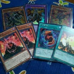 遊戯王     真紅眼のサムネイル