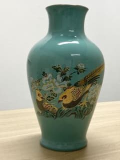 陶器 花瓶 壺 伝統工芸品　オーロラ　エメラルドグリーン 美品】九谷焼 明陶窯 花瓶 壺 金彩花鳥文様 雉 牡丹 エメラルド