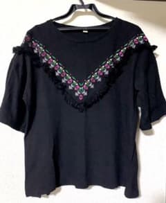 フリンジ付Tシャツのサムネイル