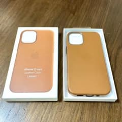 iPhone12 mini 純正レザーケースのサムネイル