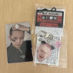 TREASURE ヒョンソク fcトレカ 顔アクキー 楽 カセットのサムネイル
