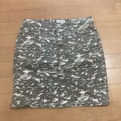 迷彩柄スカートのサムネイル
