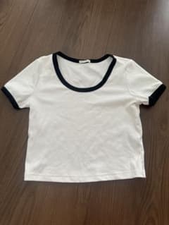 UNIQLO  クロップドTシャツ　２枚セットのサムネイル