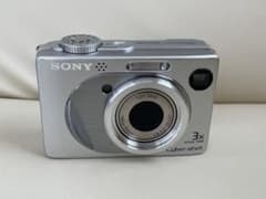 SONY Cyber-shot DSC-W1 デジカメのサムネイル