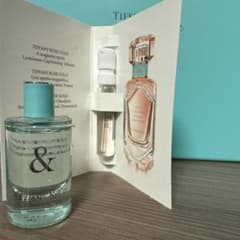 ティファニー＆ ラブフォーハー オードパルファム5ml 香水、試供品おまけ付のサムネイル