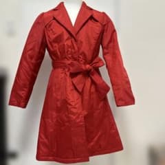 光沢感のあるレッド トレンチコート 昭和レトロ - メルカリ