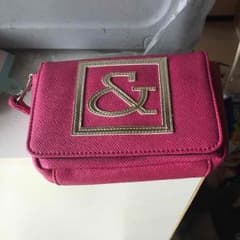 ピンダイの小さいポーチのサムネイル