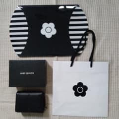 MARY QUANT マリークワント 三つ折り財布のサムネイル