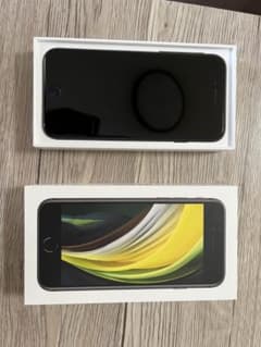 iPhone SE 第2世代 (SE2) ブラック 128GBのサムネイル