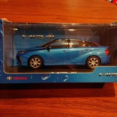 【最終値下げ】トヨタ MIRAI ミライ 1/30 ミニカーのサムネイル
