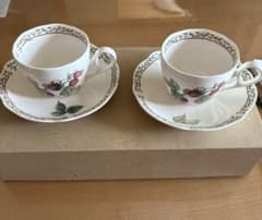 Noritake ストロベリー柄 カップ＆ソーサーセットのサムネイル