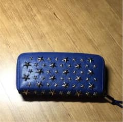 星のスタッズ財布のサムネイル