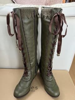 新品同様！アクシーズファムロングブーツのサムネイル