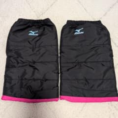 MIZUNO レッグウォーマー ブラック ピンク（裏）のサムネイル