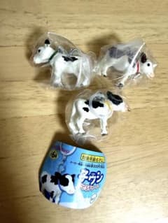 子牛アピるチャーム ガチャ 3個セット　赤　黄色　緑